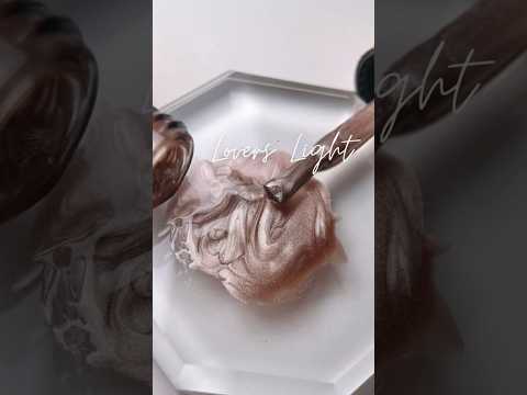 
                  
                    Load and play video in Gallery viewer, 576 - Lover&amp;#39;s Light  (Cat-eye) - Hema Free | Koko &amp;amp; Claire Gel Polish
                  
                