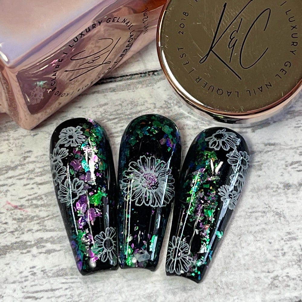 
                  
                    Fairy - Chameleon Flakes / Chrome Pigment
                  
                